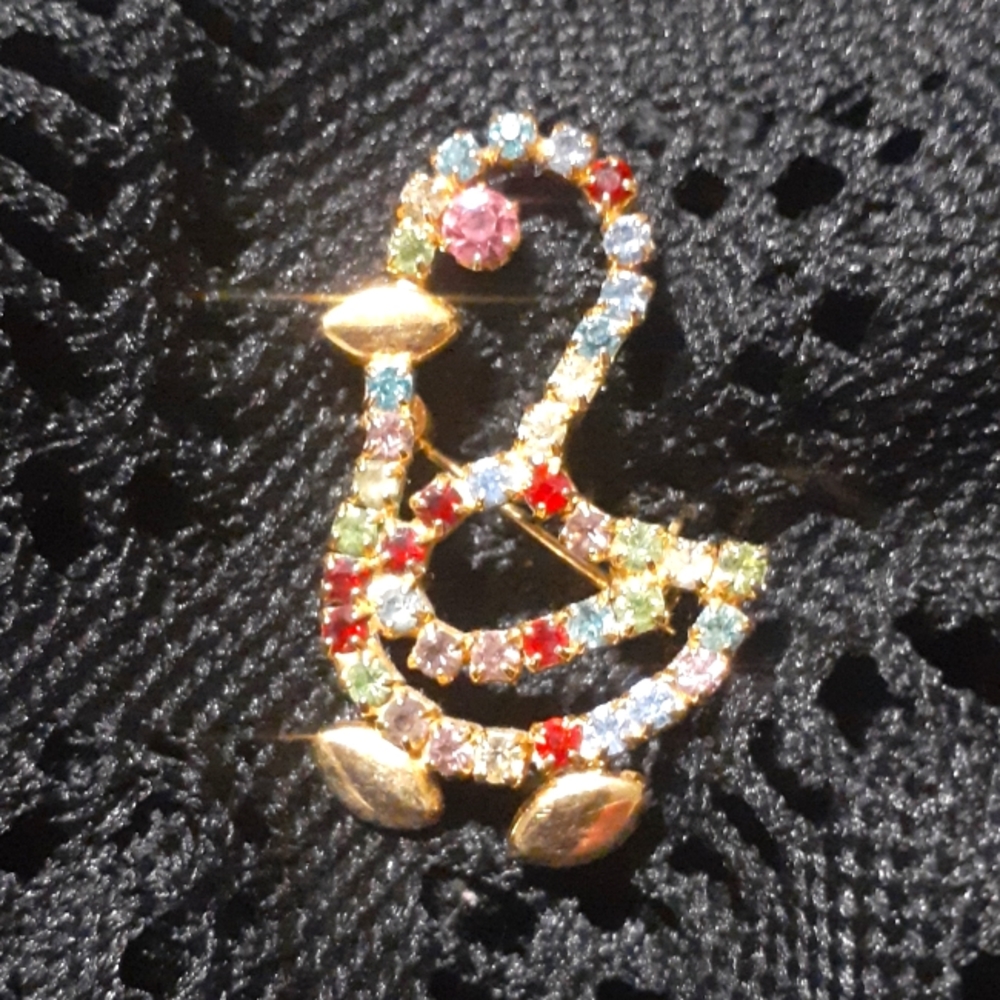 Rhinestone Baby Duck or Chicken Pin / Brooch / Easter / Baby Chick /